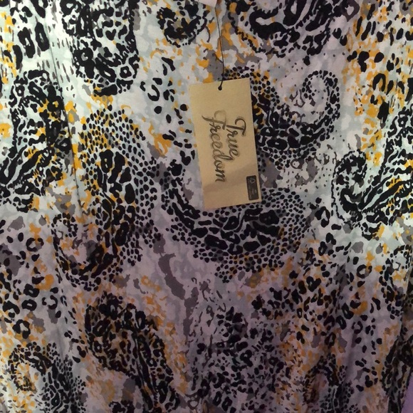 True Freedom Dress Paisley - Picture 4 of 4